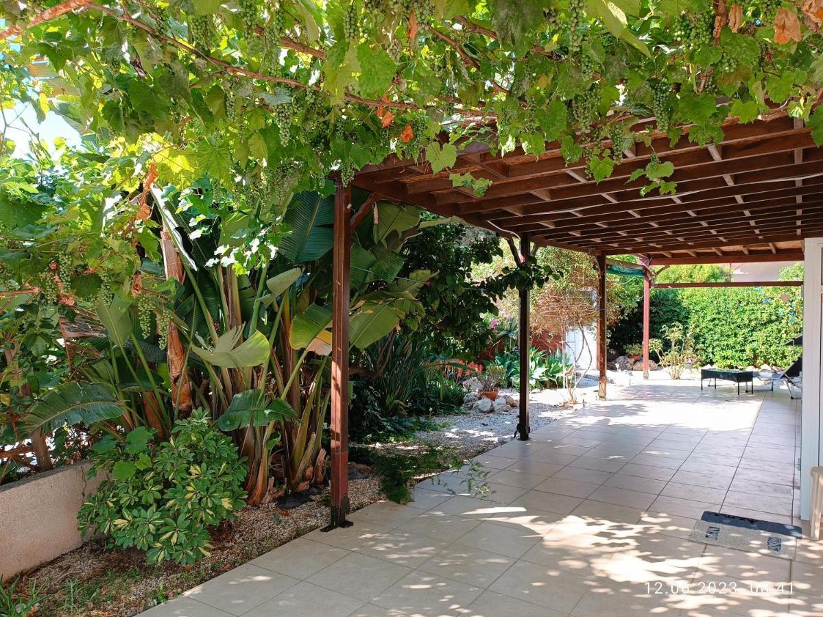 Ferienhaus_Familykrausz Perivólia Esterno foto