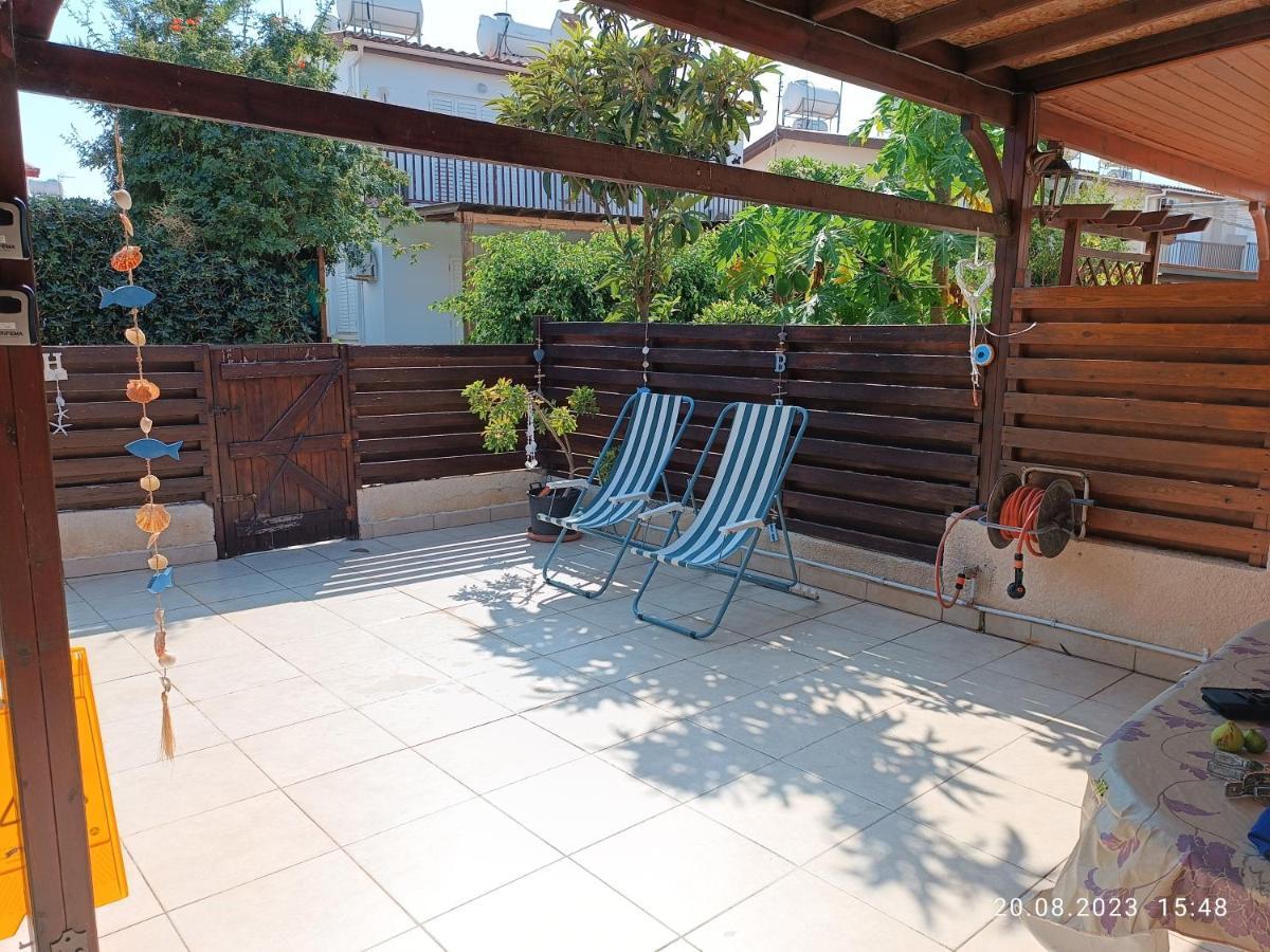 Ferienhaus_Familykrausz Perivólia Esterno foto