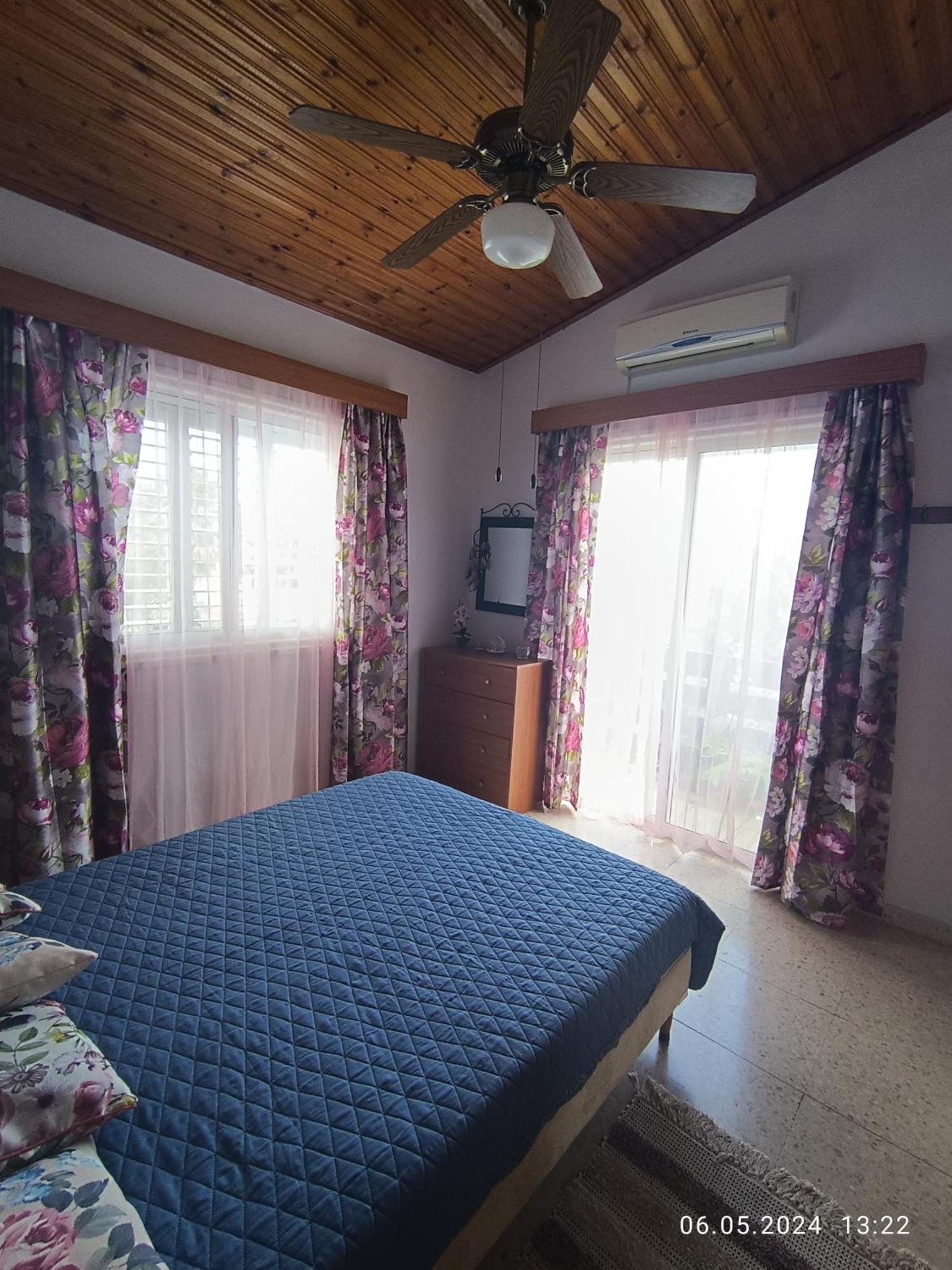 Ferienhaus_Familykrausz Perivólia Esterno foto